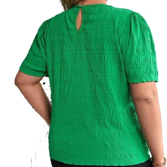 SHEIN Woman’s Grass Green Top with button on backside and slight puff sleeve 1x - Picture 2 of 6
